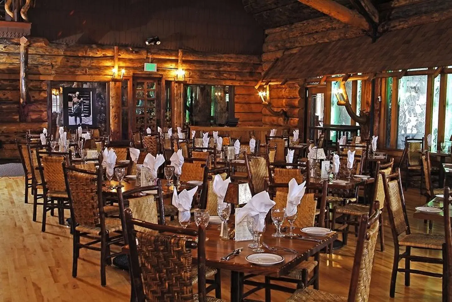 Old Faithful Inn Restaurant