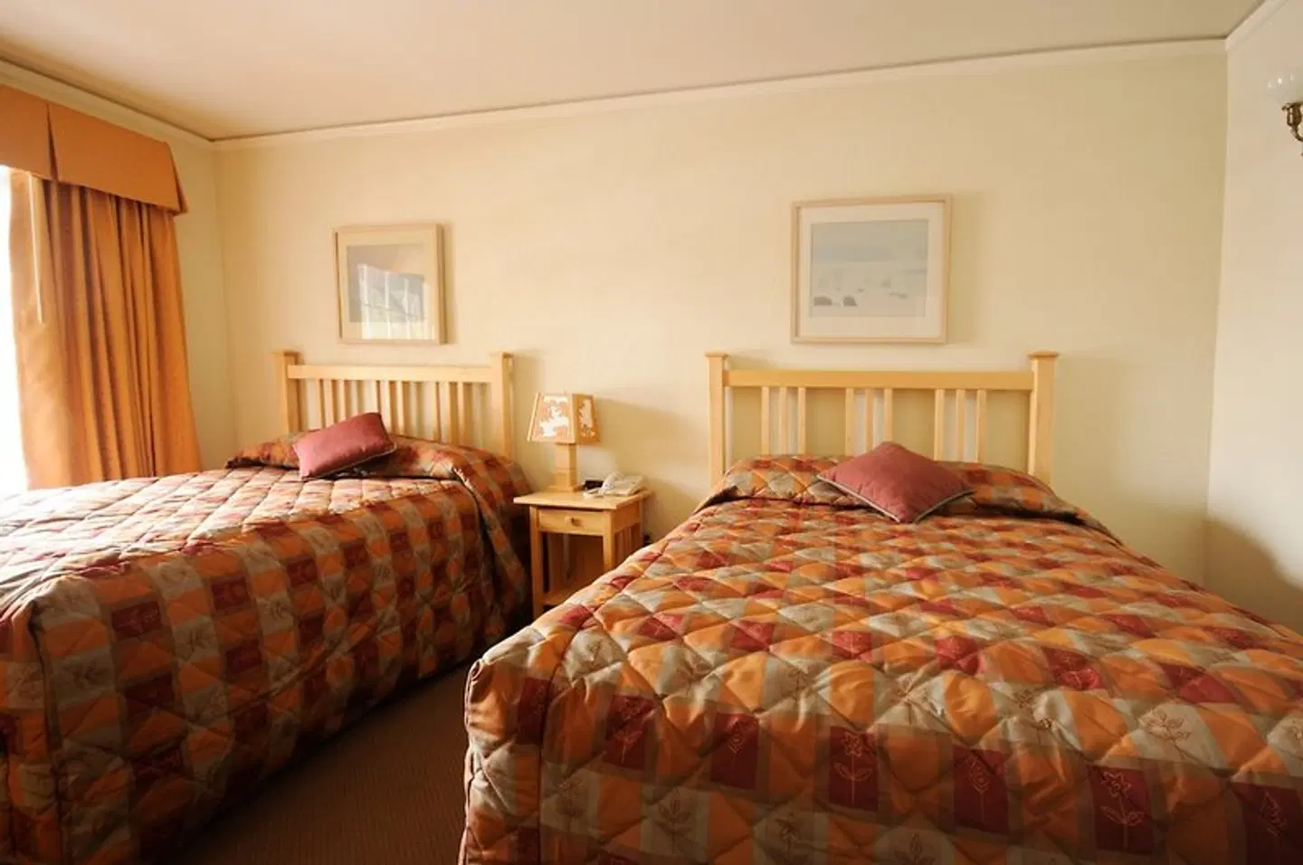 Old Faithful Inn ROOM_EXAMPLE