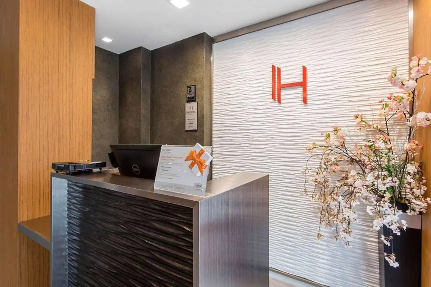 Insignia Hotel, an Ascend Hotel Collection Member HEALTH_BEAUTY