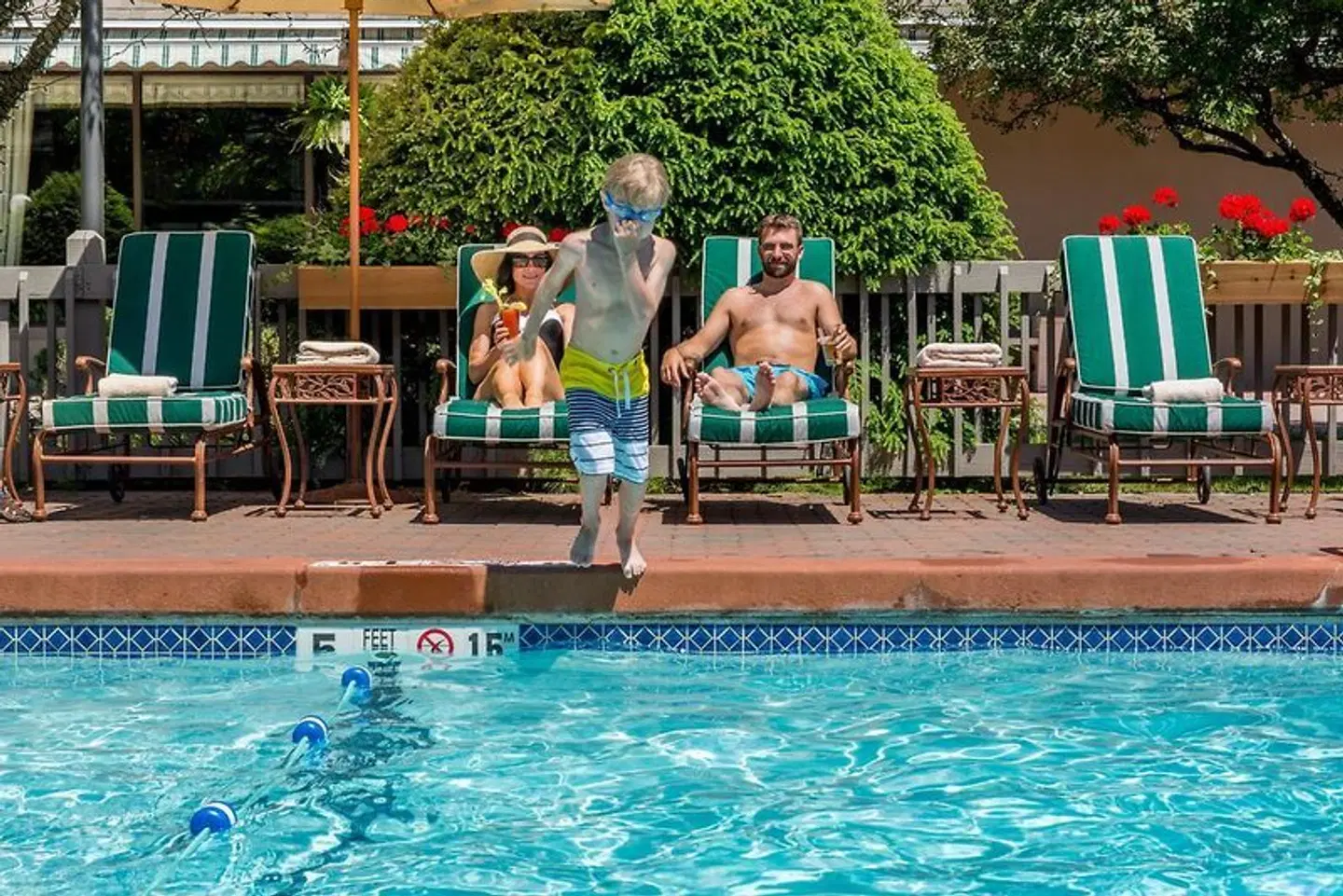 High Peaks Resort OUTDOOR_POOL