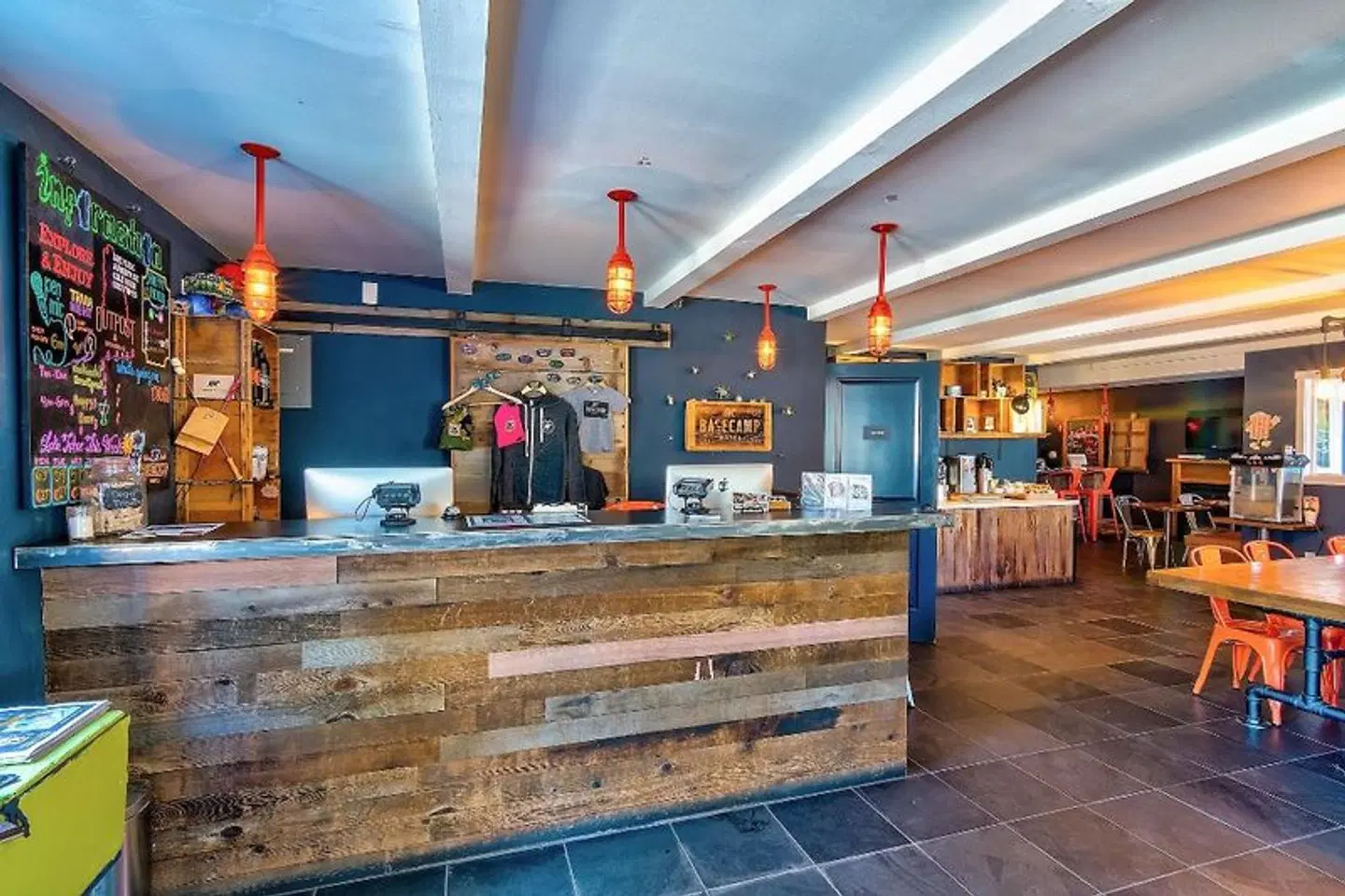 Basecamp Hotel LOUNGE_LOBBY