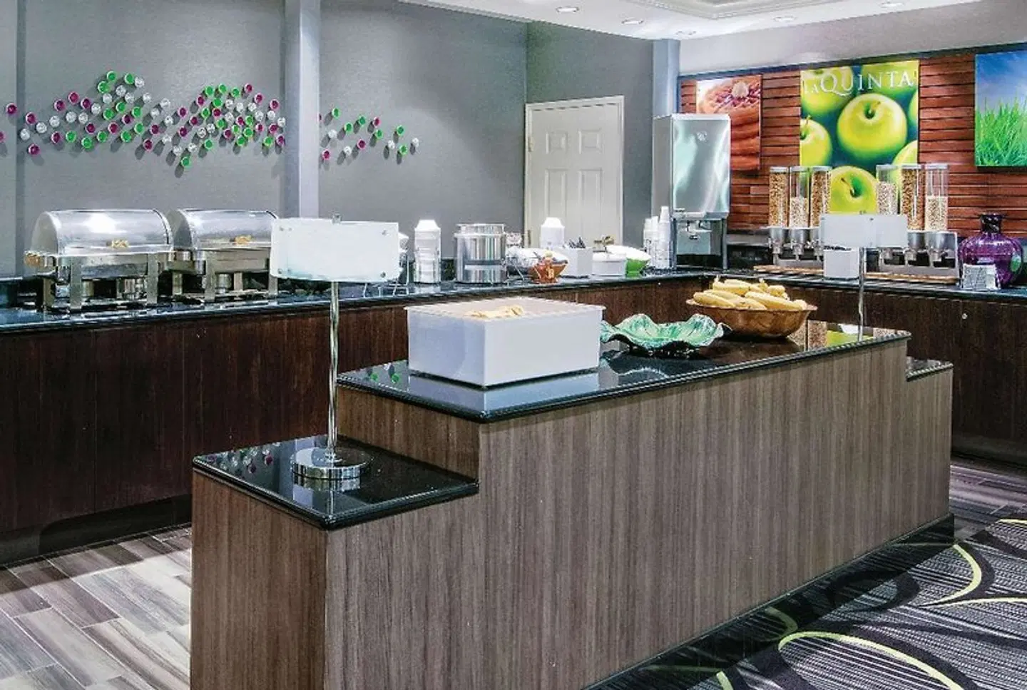 La Quinta Inn & Suites by Wyndham San Antonio Riverwalk Restaurant
