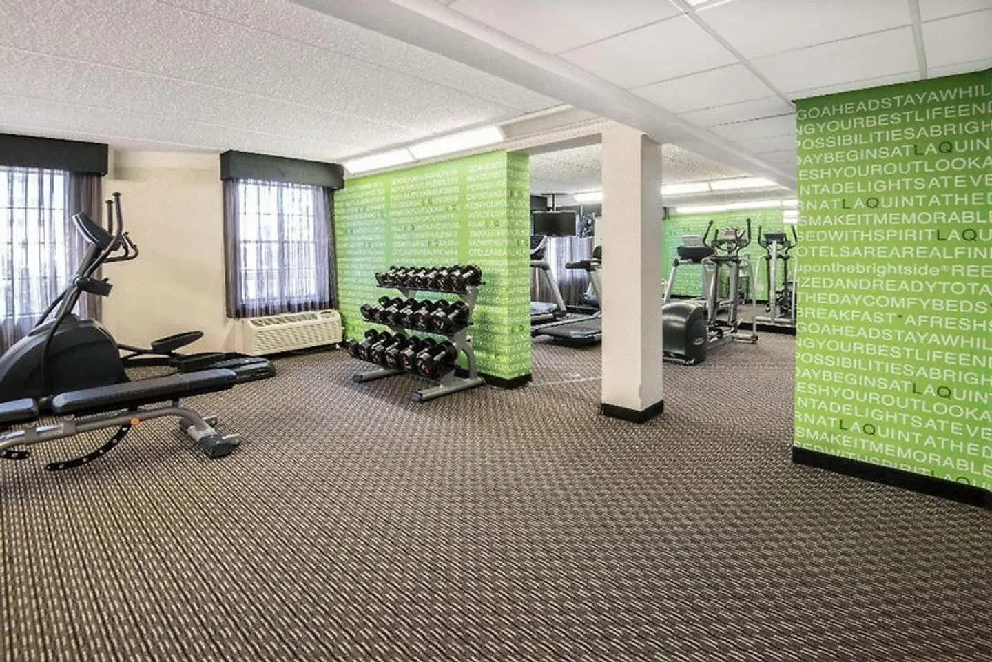 La Quinta Inn & Suites by Wyndham San Antonio Riverwalk SPORTS_AND_LEISURE