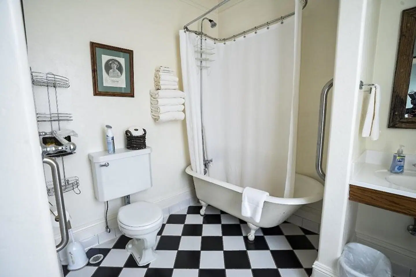 Red Garter B&B Inn ROOM_EXAMPLE