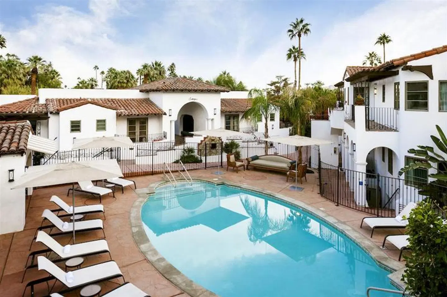 Triada Palm Springs, Autograph Collection OUTDOOR_POOL