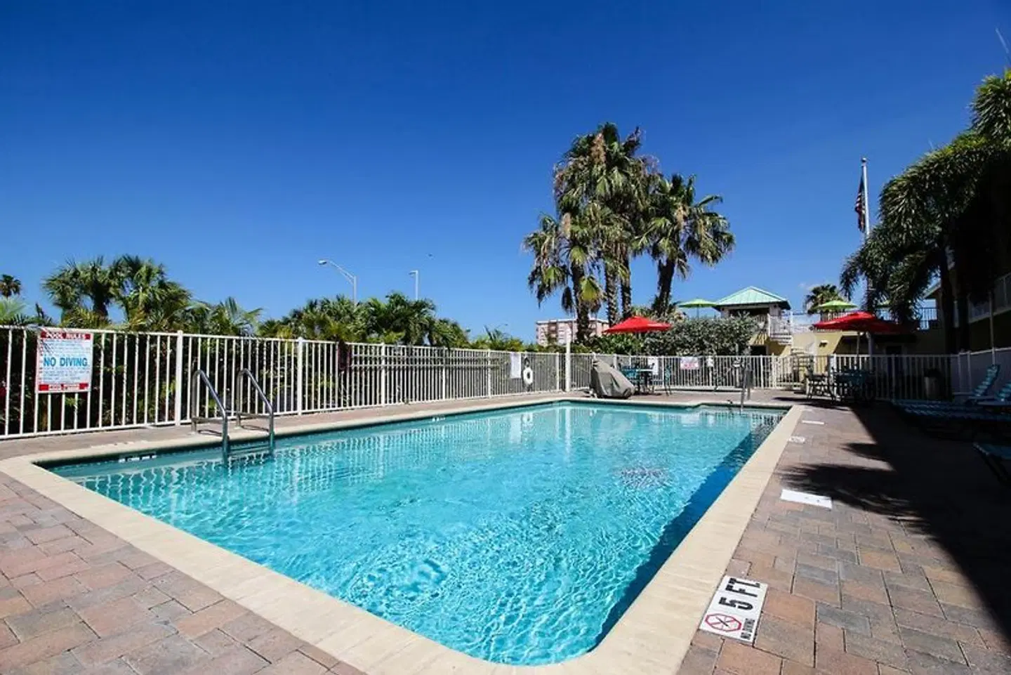 Treasure Bay Hotel & Marina OUTDOOR_POOL