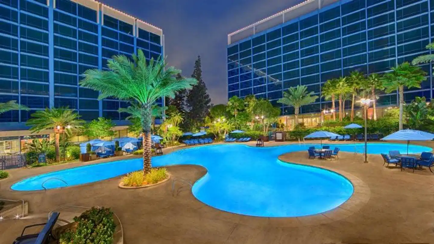 Disneyland Hotel Pool