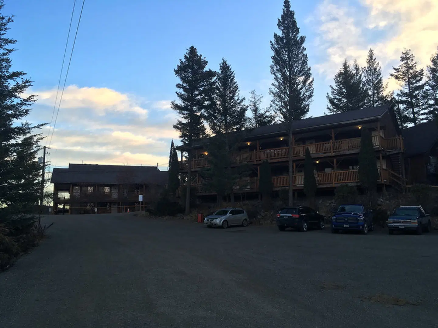 Spruce Hill Resort & Spa EXTERIOR