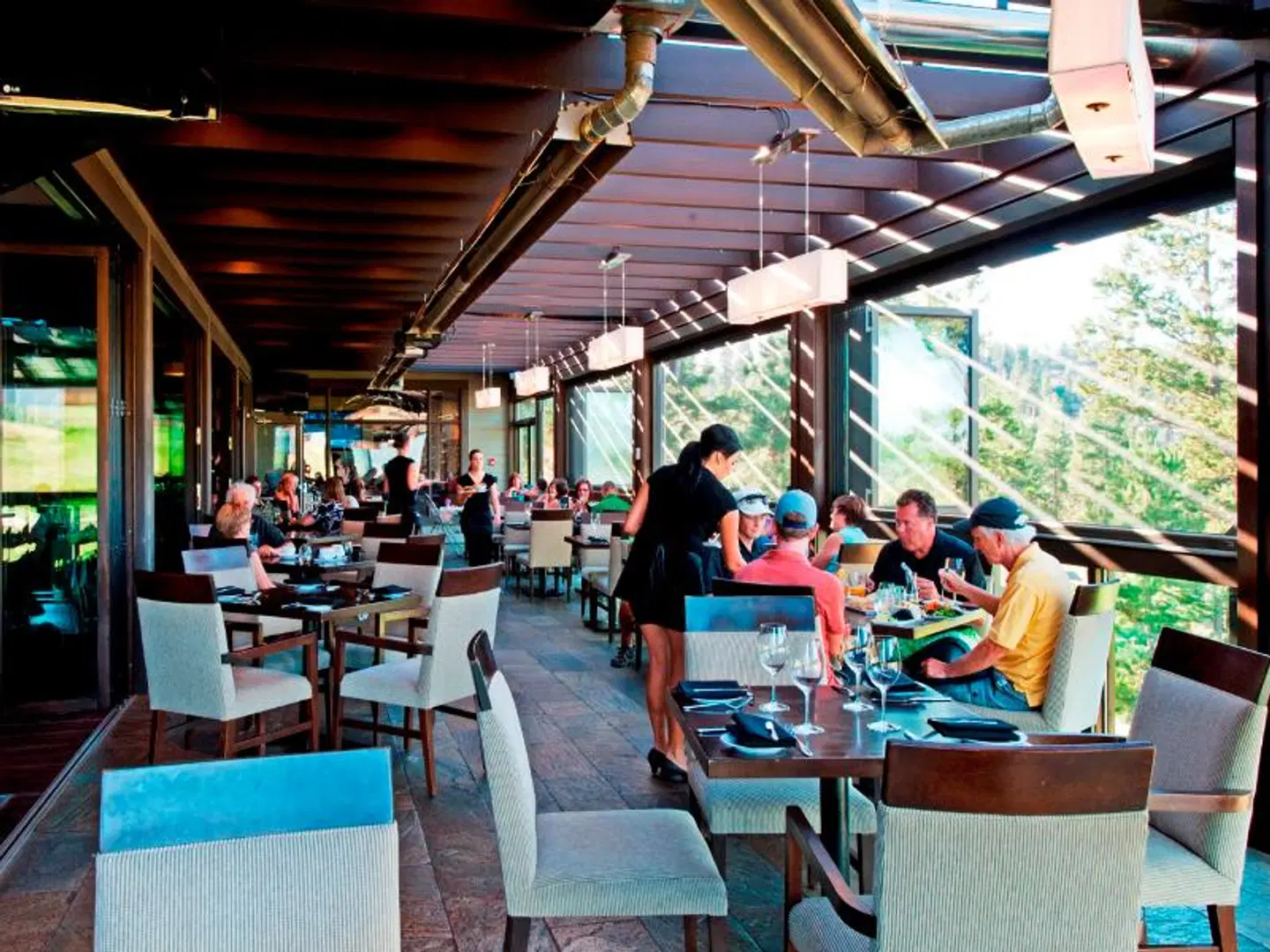 Predator Ridge Resort Bar