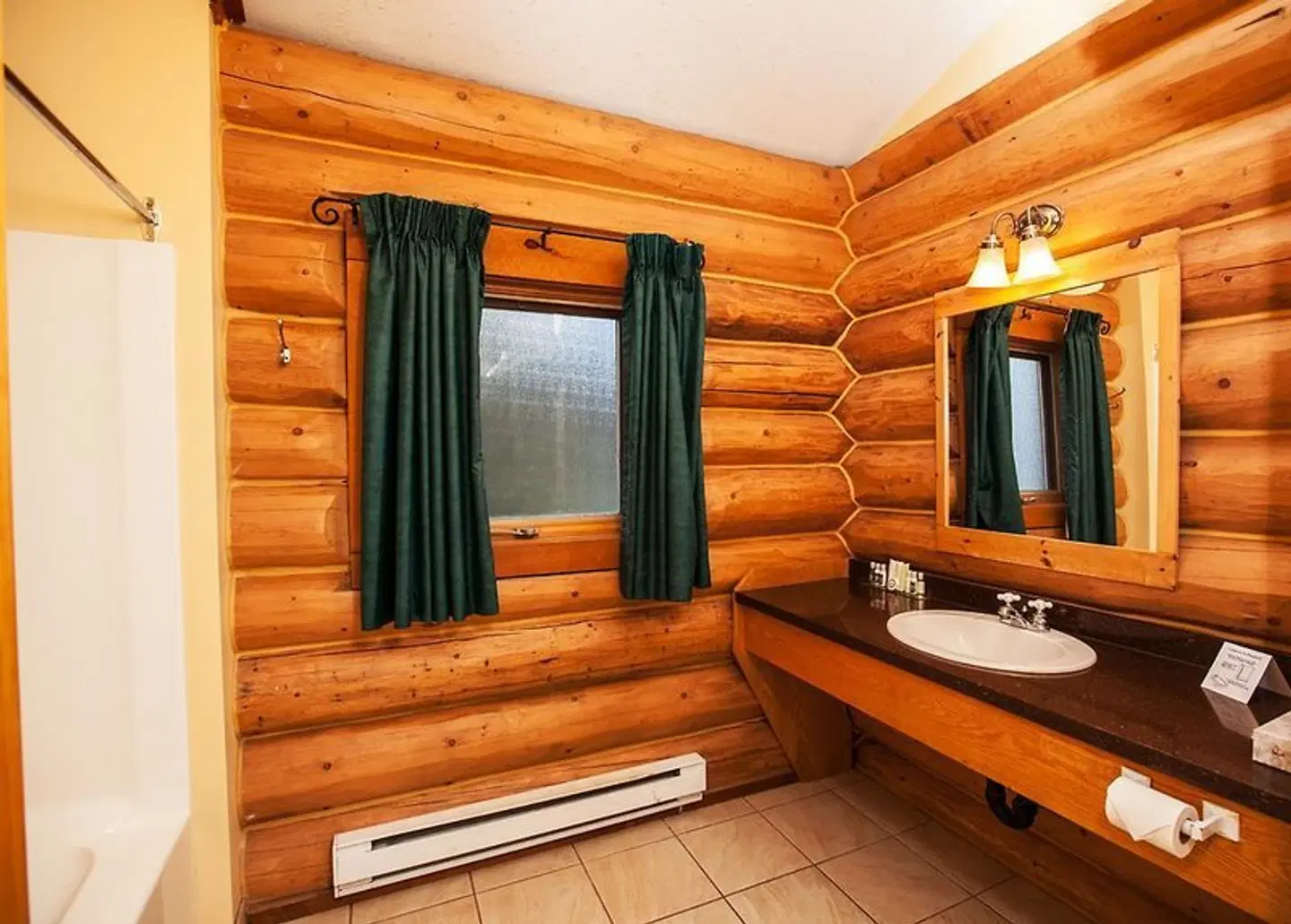 Glacier House Hotel & Resort HEALTH_BEAUTY