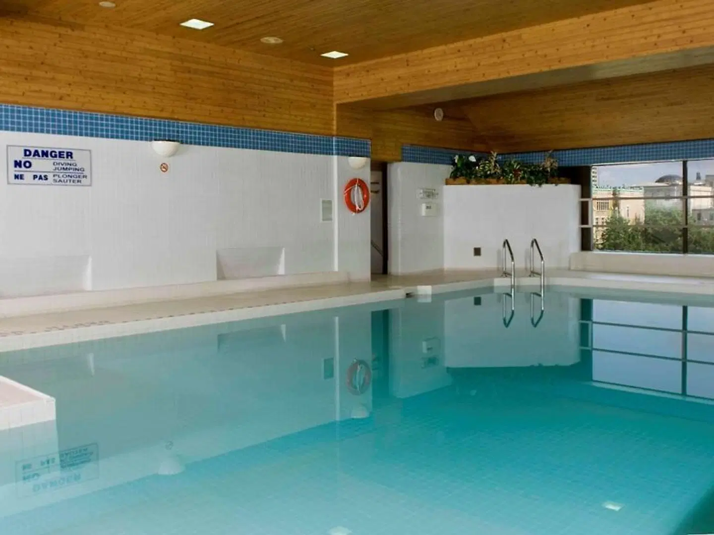 Novotel Ottawa Hallenbad