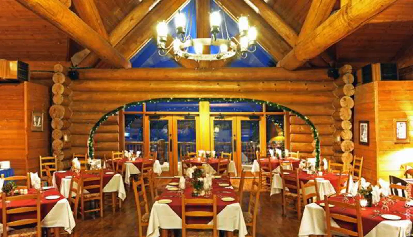 Le Grand Lodge Mont Tremblant Restaurant