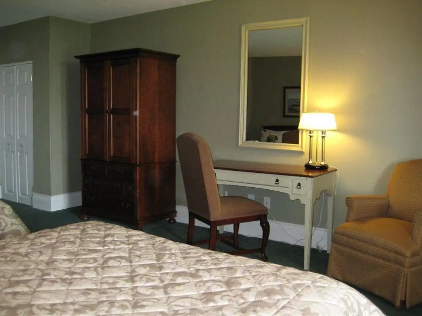 The Gananoque Inn & Spa ROOM_EXAMPLE