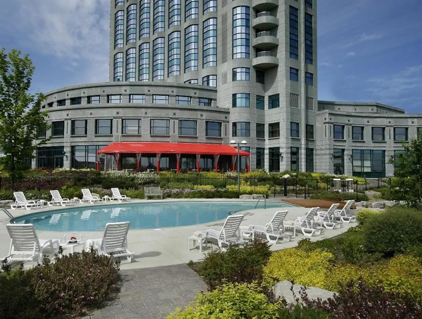 Brookstreet Hotel - Ottawa West- Kanata OUTDOOR_POOL