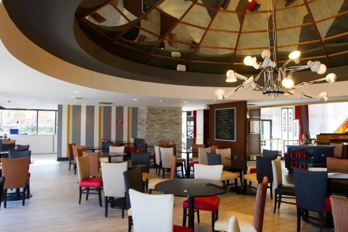 Hotel Le Concorde Québec Restaurant