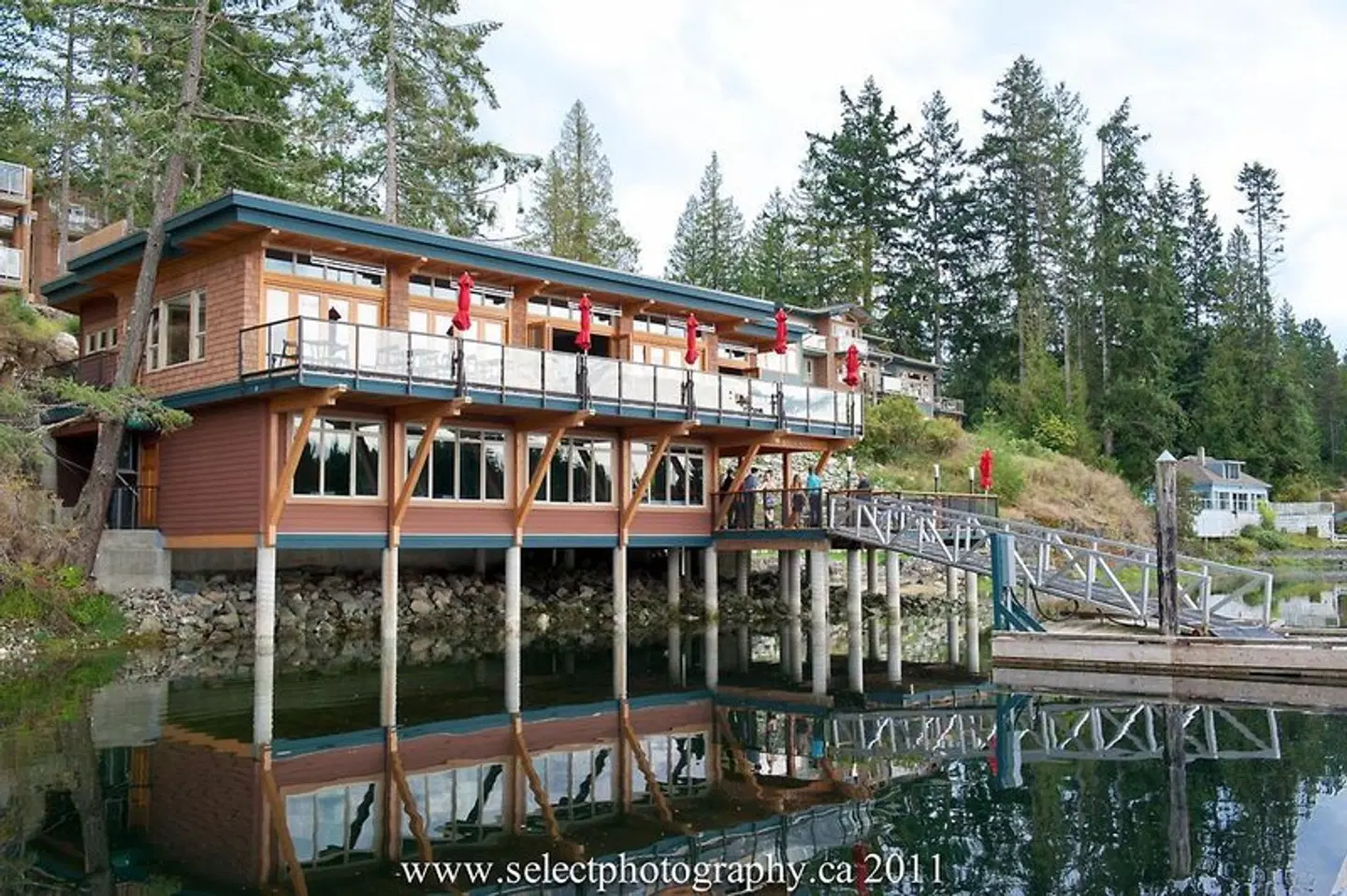 Painted Boat Resort Spa and Marina EXTERIOR