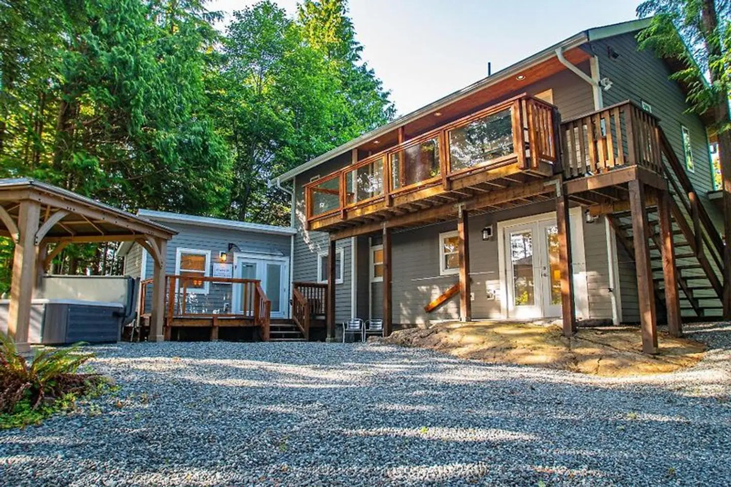 The Francis Boutique Inn EXTERIOR