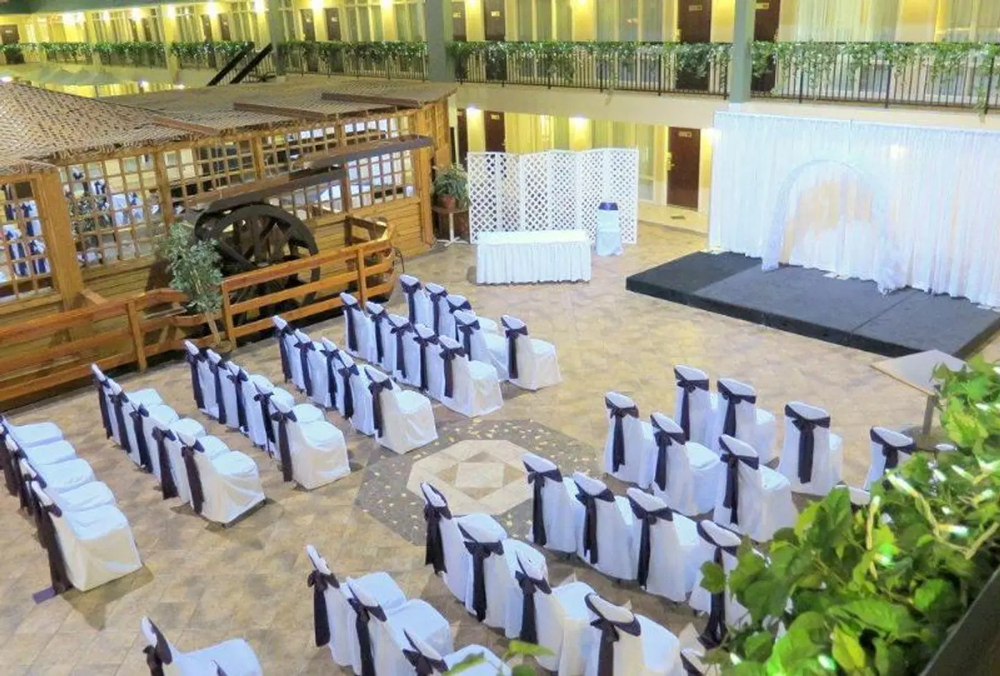 Coast Nisku Inn & Conference Centre at Edmonton International Airport Restaurant