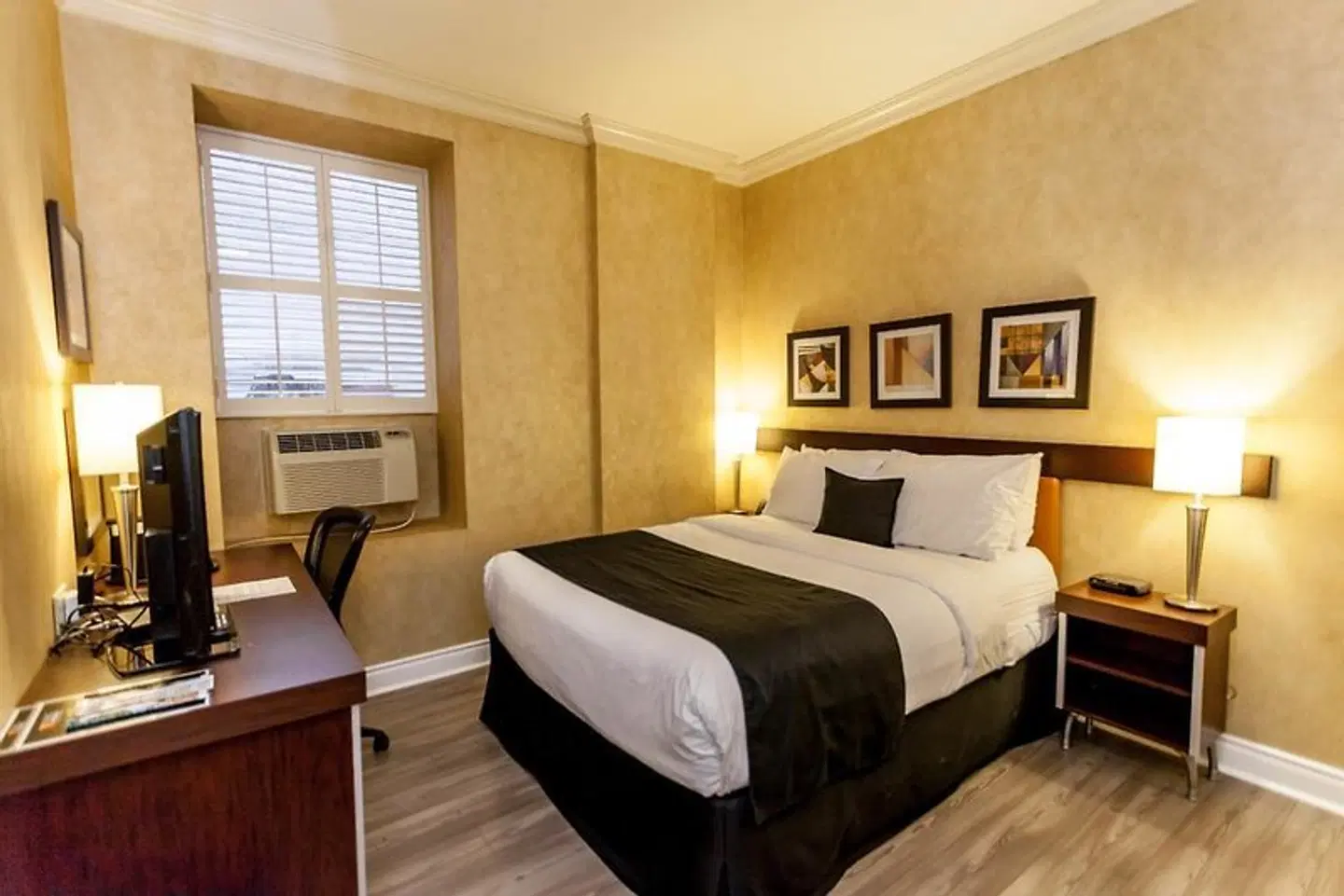 Victoria ROOM_EXAMPLE
