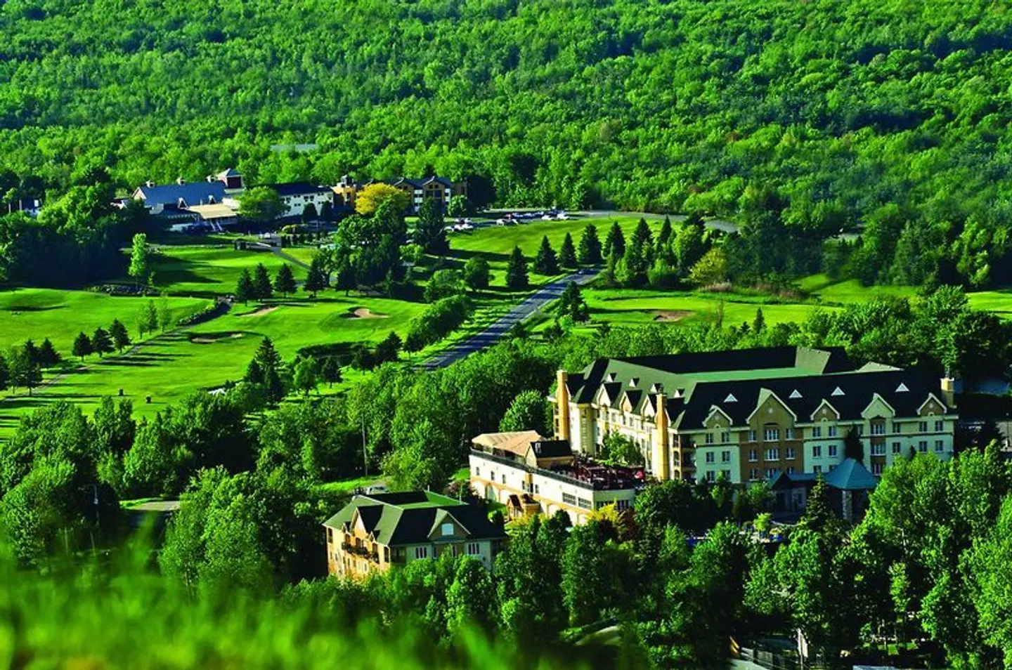Château Bromont LANDSCAPE