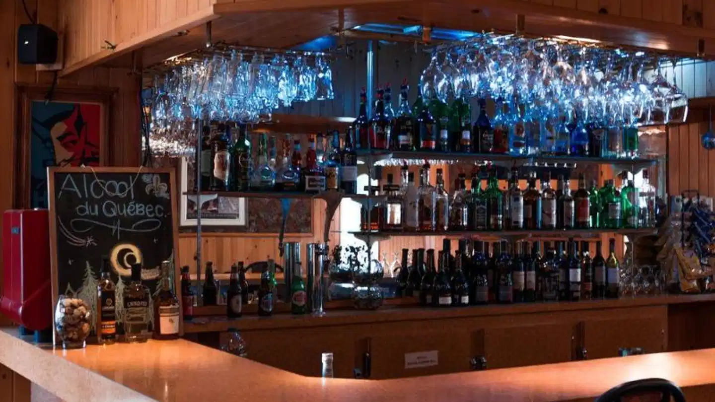 Club Odanak Bar