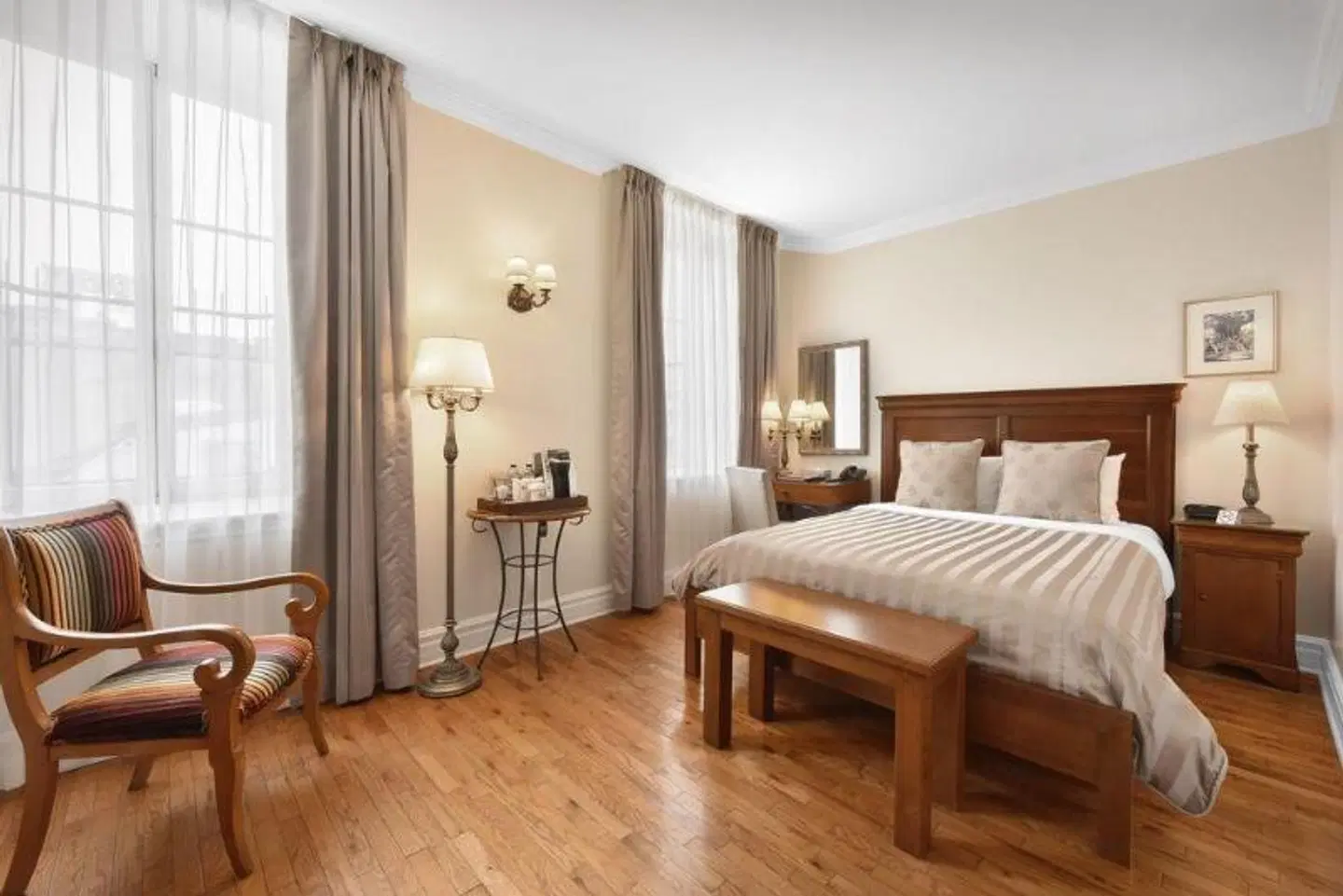 Auberge Bonaparte ROOM_EXAMPLE