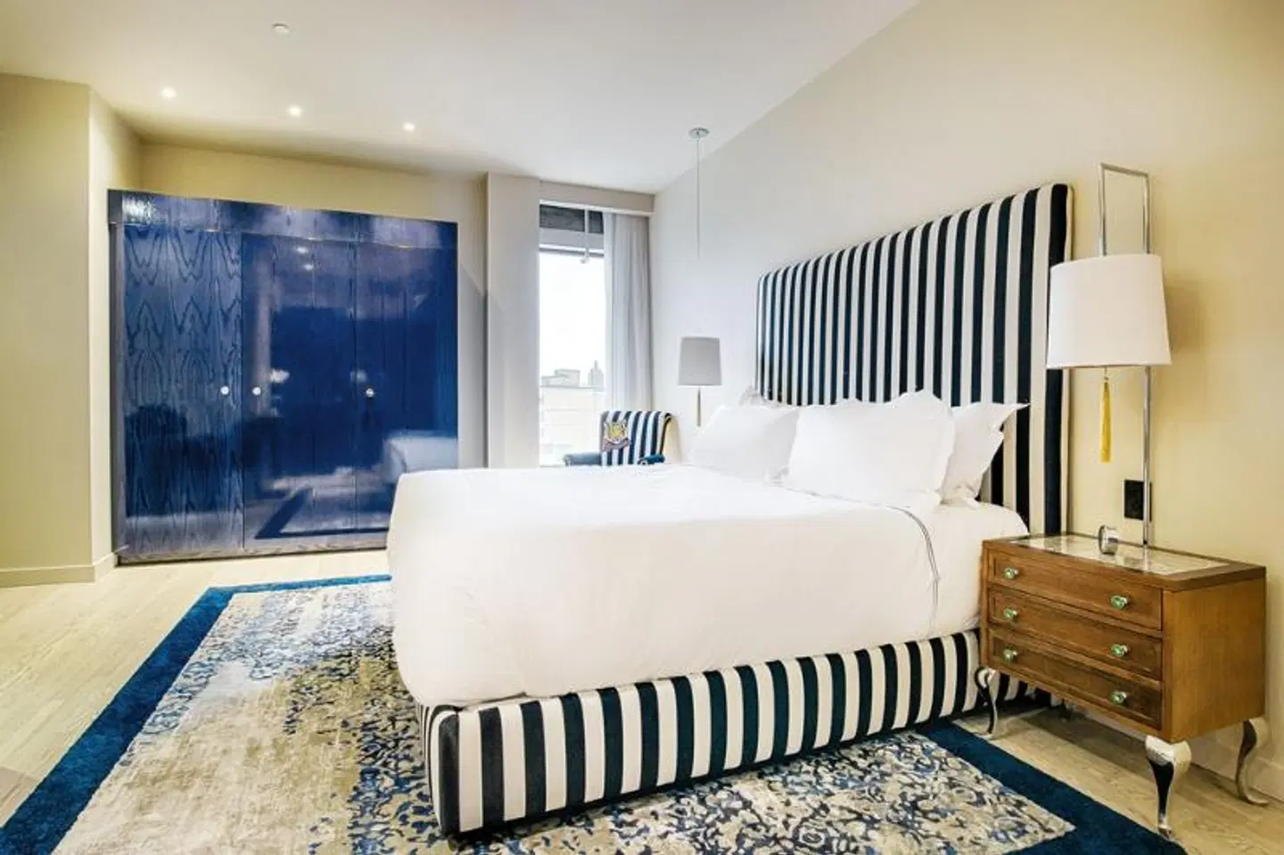 Monsieur Jean ROOM_EXAMPLE