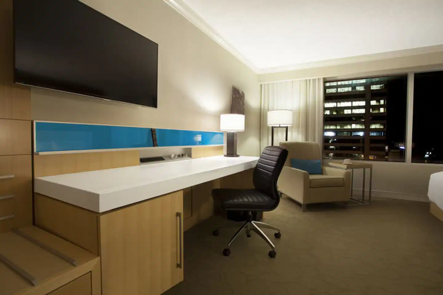 Delta Hotels by Marriott London Armouries Wohnbeispiel