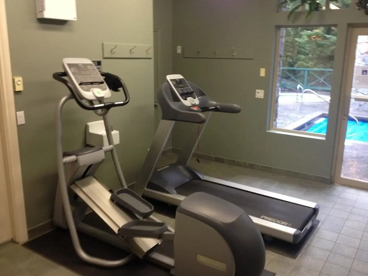 Pinnacle Hotel Whistler SPORTS_AND_LEISURE