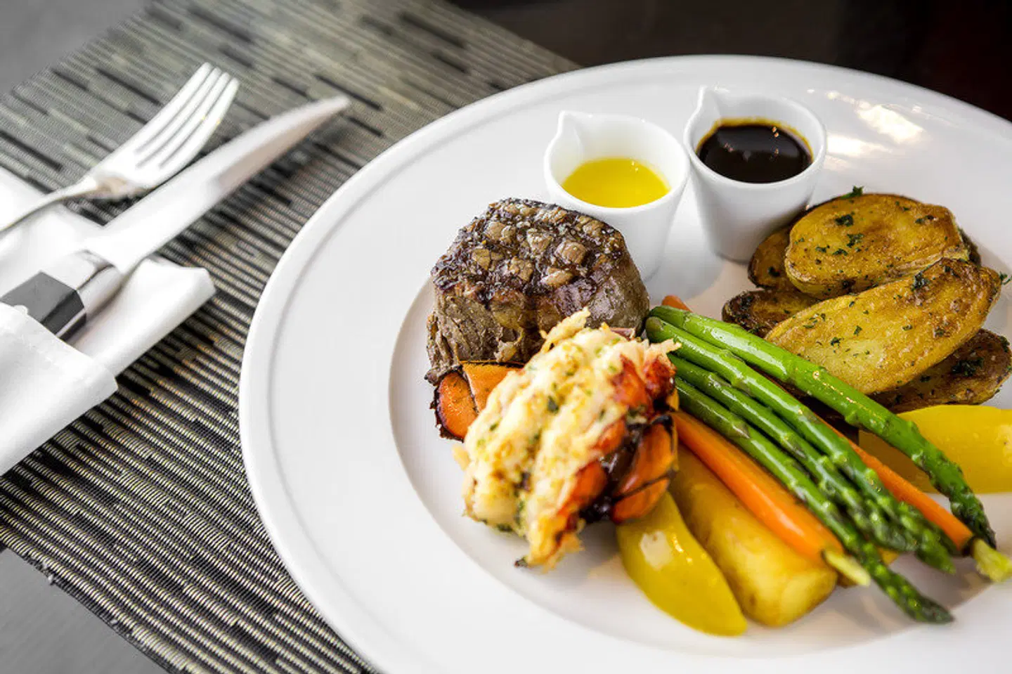 Pinnacle Hotel at the Pier Restaurant