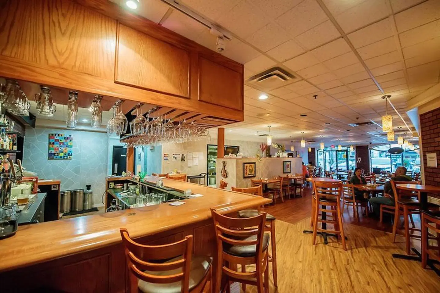 Hotel Harrison Hot Springs Bar
