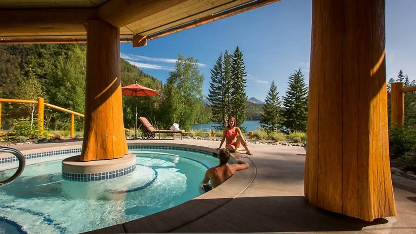 Tyax Lodge & Heliskiing OUTDOOR_POOL
