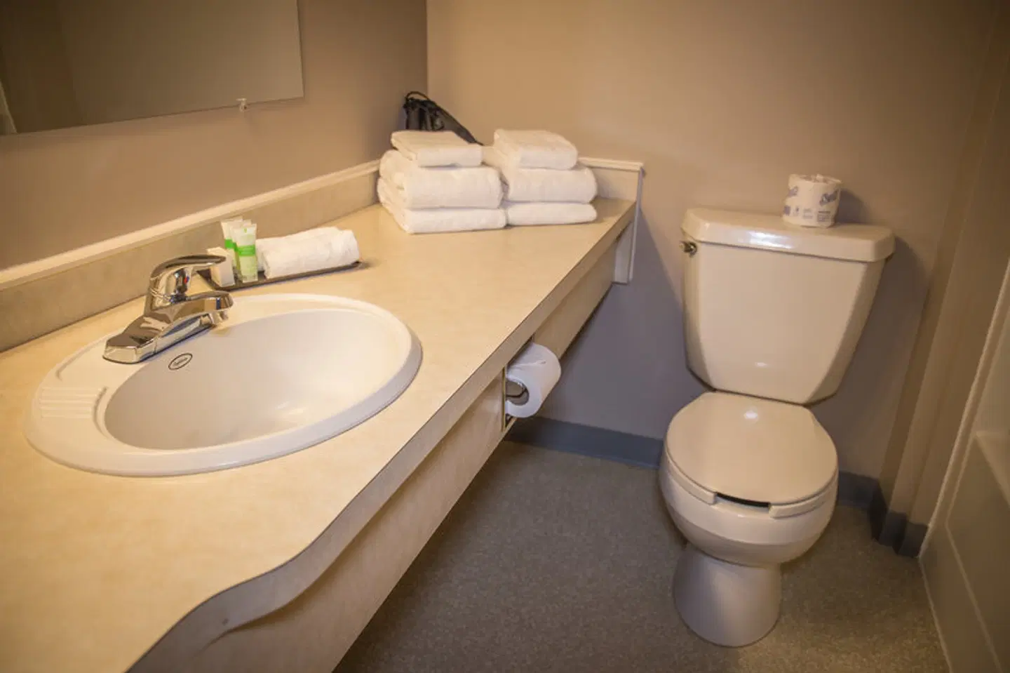 Bedrock Motel Badezimmer