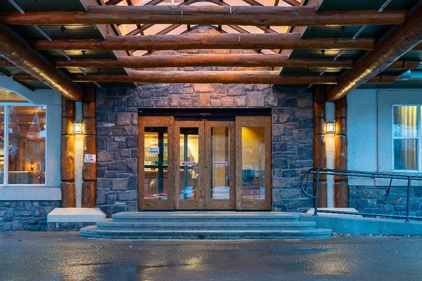 The Rundlestone Lodge HEALTH_BEAUTY