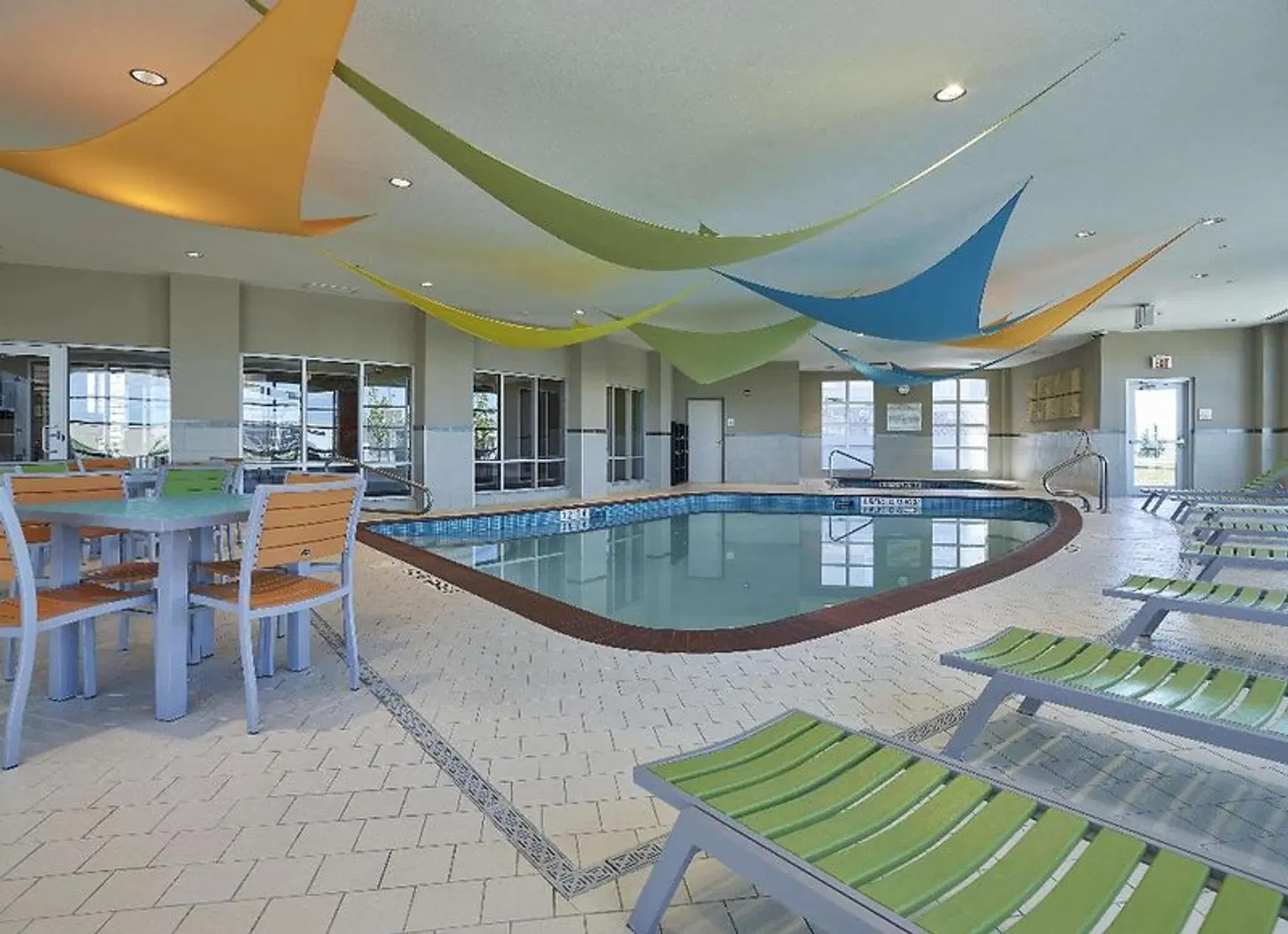 Homewood Suites by Hilton Calgary Downtown Hallenbad