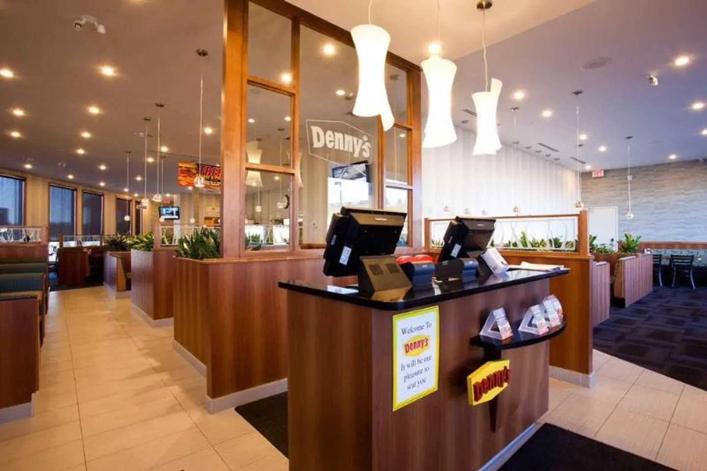 Sandman Hotel & Suites Calgary South LOUNGE_LOBBY