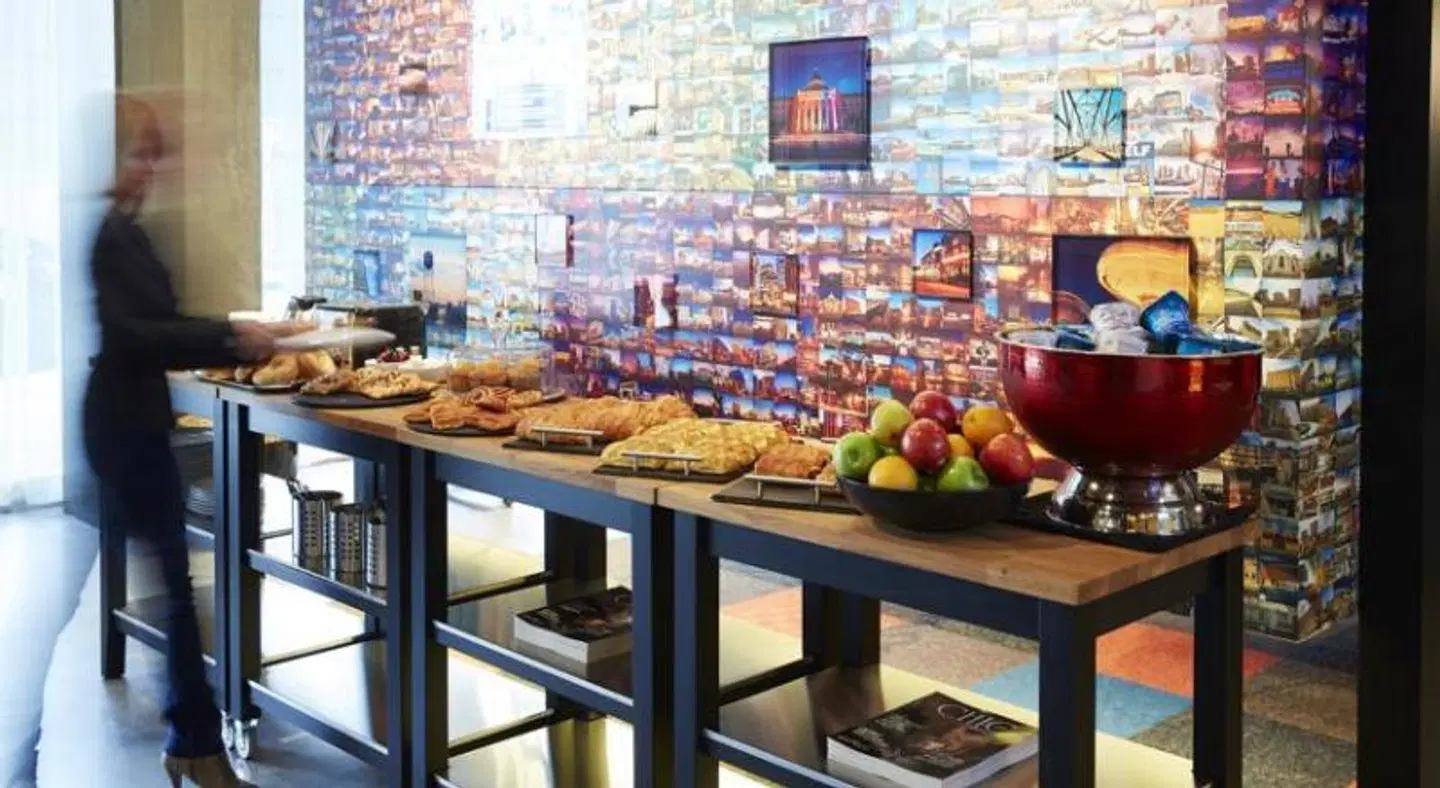 Alt Hotel Winnipeg Restaurant