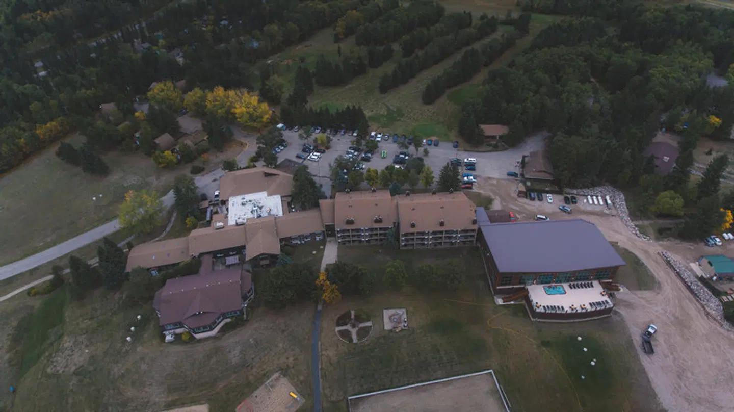 Elkhorn Resort Spa & Conference Centre Terrasse