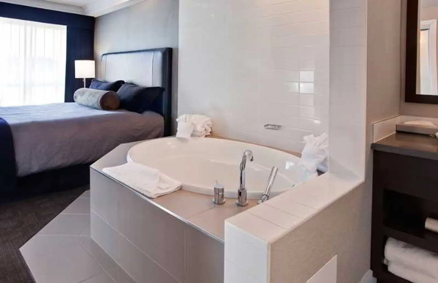 Sandman Signature Prince George Hotel Badezimmer