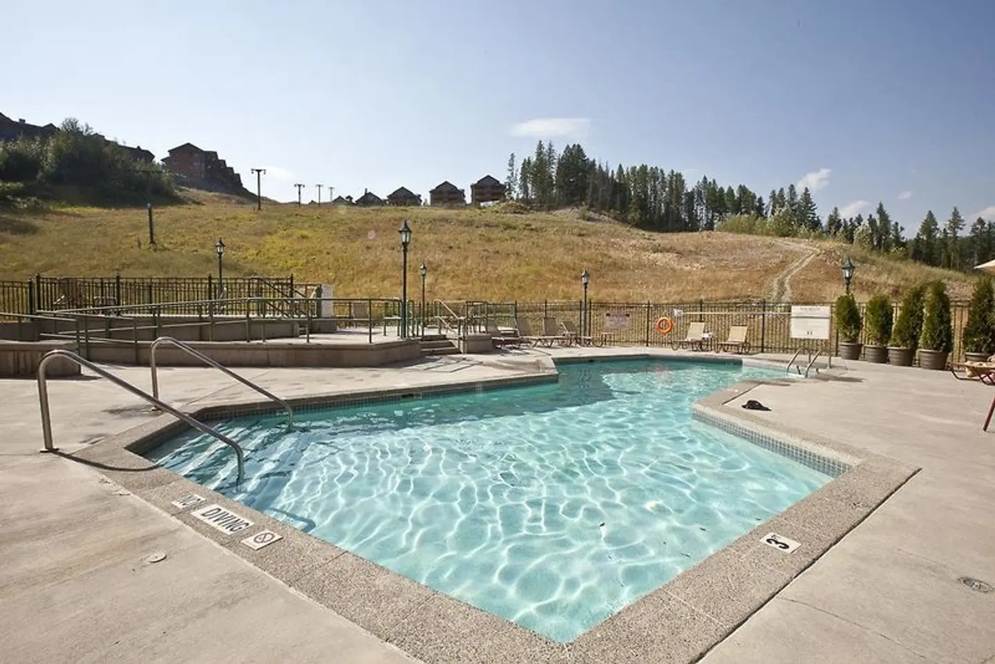 Trickle Creek Lodge OUTDOOR_POOL