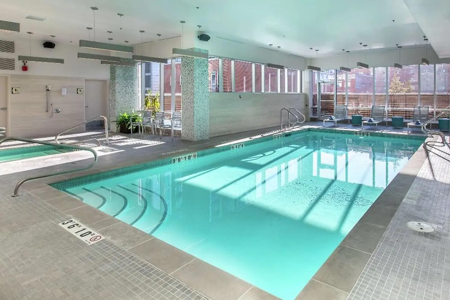 Homewood Suites by Hilton Calgary Downtown Hallenbad