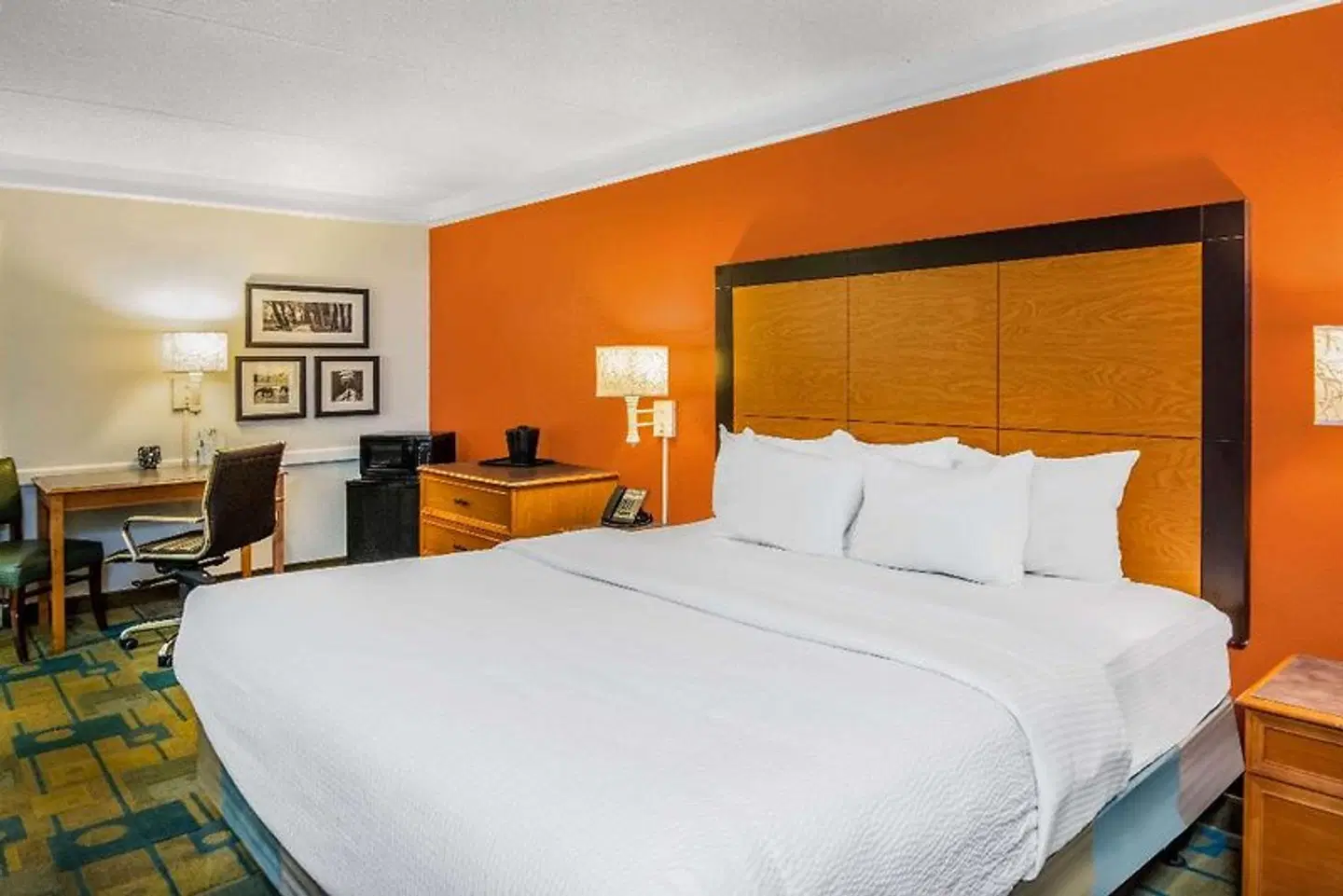 La Quinta Inn by Wyndham Colorado Springs Garden of the Gods ROOM_EXAMPLE