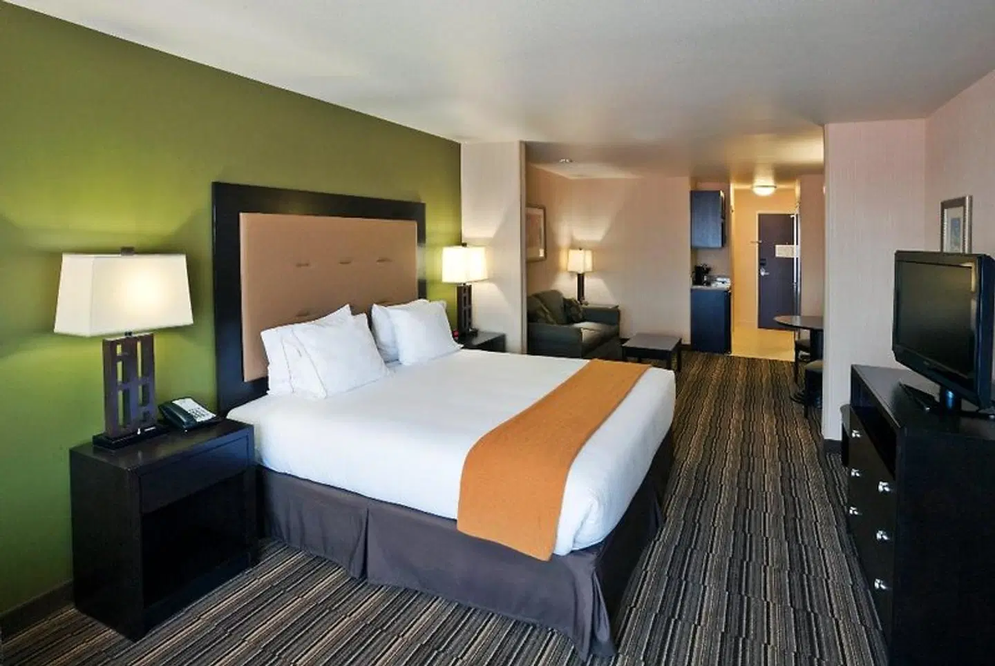 Holiday Inn Express & Suites Twin Falls ROOM_EXAMPLE