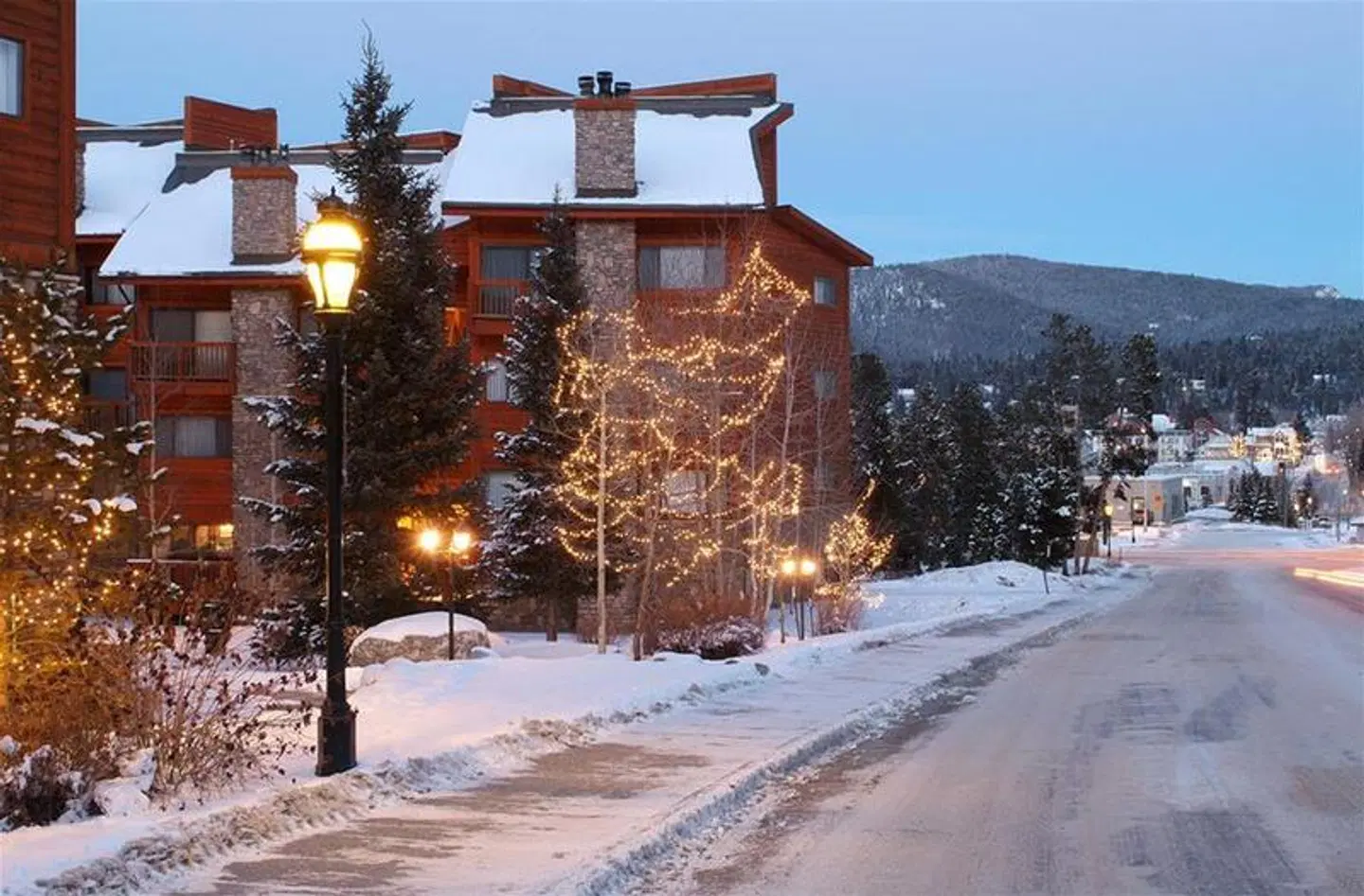 Pine Ridge Condominiums EXTERIOR