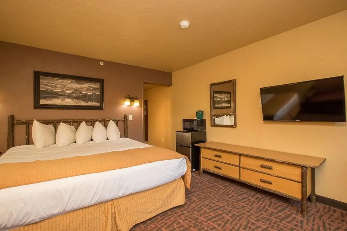 Elk Country Inn ROOM_EXAMPLE