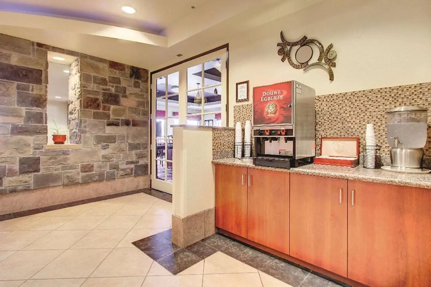 La Quinta Inn & Suites by Wyndham Denver Gateway Park LOUNGE_LOBBY