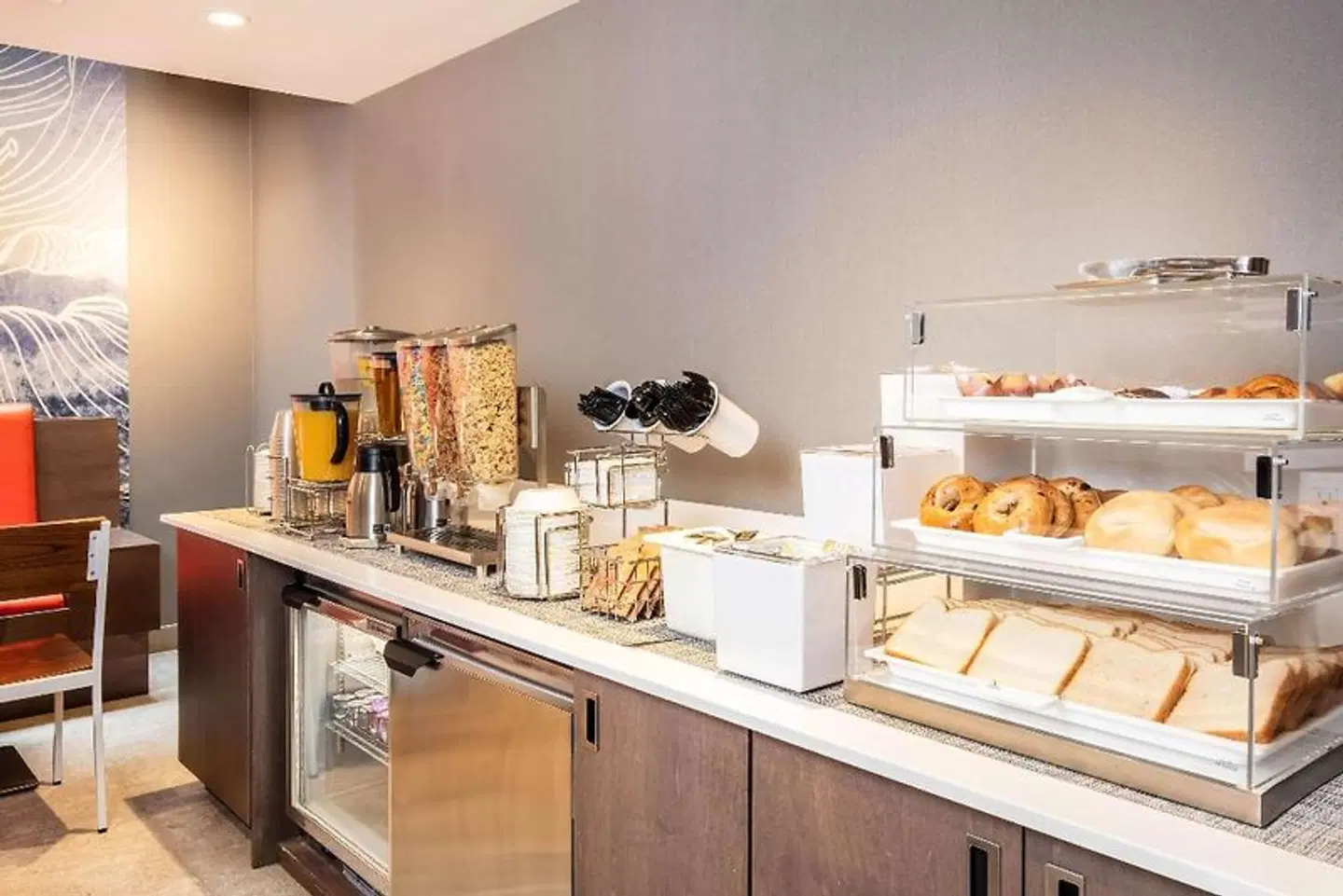 La Quinta Inn & Suites by Wyndham Manhattan Midtown Restaurant