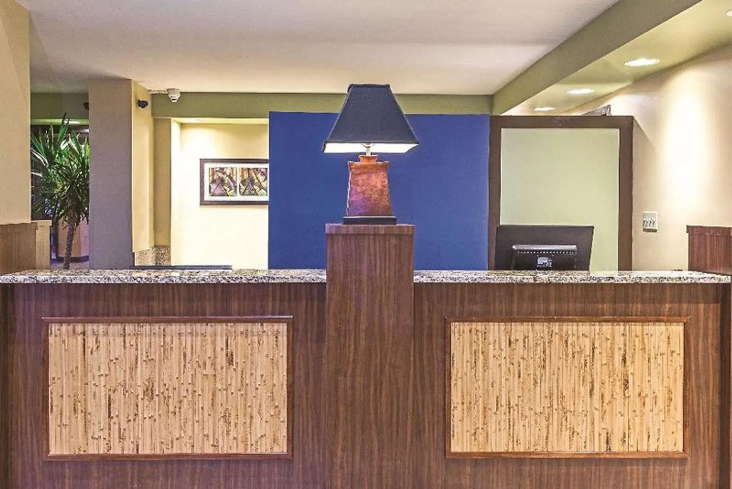 La Quinta Inn & Suites Cocoa Beach Oceanfront LOUNGE_LOBBY