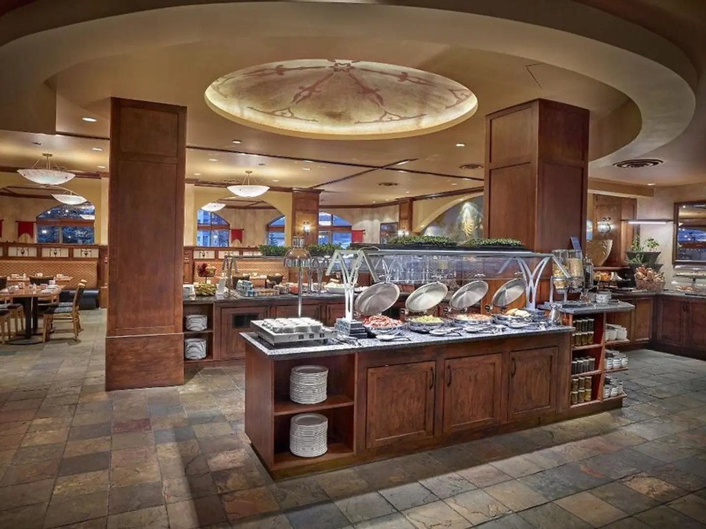 The Residences at Sun Peaks Grand Restaurant