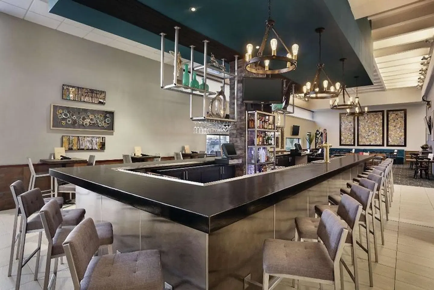 DoubleTree by Hilton Downtown Albuquerque Bar